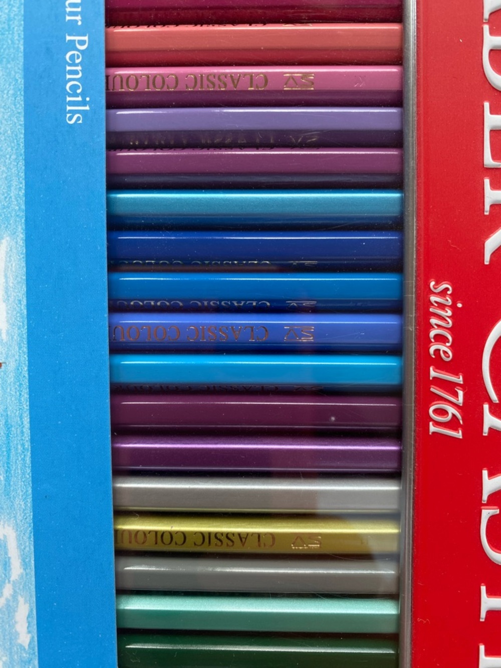 Faber-Castell Red Tin 60 Colour Pencils - Professional Drawing Set - Picture 2 of 4
